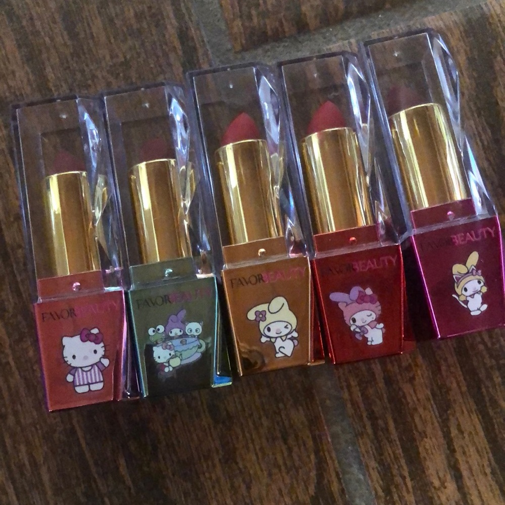 Hello kitty and friends lipsticks